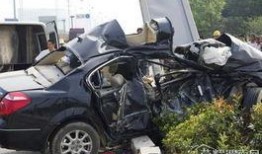 南昌爆料车祸最新消息今天,多车连环相撞，现场情况紧急！