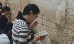 娱乐吃瓜君李现,从“吃瓜群众”到娱乐焦点，他的蜕变之路