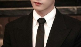 许凯最新爆料女网红图片